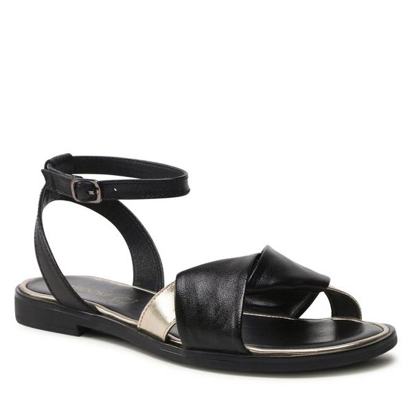 Sandały Lasocki. Czarne sandały damskie Lasocki, bez wzorów, bez obcasa, na płaskiej podeszwie, bez zapięcia. Za 169.99 zł.