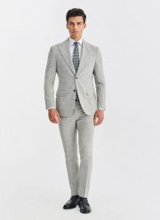 PAKO LORENTE – Szary garnitur męski w kratkę. Szare garnitury męskie Pako Lorente, m, bez wzorów, z elastanu. Za 1,399.98 zł.