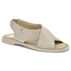 Beżowe Sandały Nessi Wygodne Skórzane Buty. Brązowe sandały damskie Nessi, bez wzorów, ze skóry, bez obcasa, na obcasie, bez zapięcia. Za 225.00 zł.