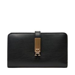 Portfel Tommy Hilfiger. Czarne portfele damskie Tommy Hilfiger. Za 229.99 zł.
