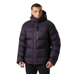 Kurtka z kapturem Helly Hansen Active Winter. Fioletowe kurtki męskie Helly Hansen, bez wzorów, z puchu, sportowe, z kapturem. W wyprzedaży za 1,251.50 zł.