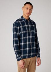 WRANGLER LS 1PKT SHIRT MĘSKA KOSZULA NAVY W5A1OR114 112129979. Niebieskie koszule męskie Wrangler, m, bez wzorów, bez kołnierzyka, bez ramiączek. Za 129.99 zł.