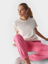 4F T-shirt regular gładki damski - beżowy XXL. Brązowe t-shirty damskie 4F, xs, bez wzorów, z bawełny, klasyczne, bez kołnierzyka, bez ramiączek. W wyprzedaży za 29.99 zł.