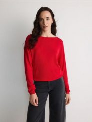 Sweter z wiskozą - czerwony. Czerwone swetry nierozpinane damskie Reserved, l, bez wzorów, z dzianiny, bez kołnierzyka, bez ramiączek. W wyprzedaży za 59.99 zł.