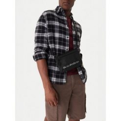 Saszetka Quiksilver. Czarne saszetki i nerki męskie Quiksilver, małe. Za 99.99 zł.