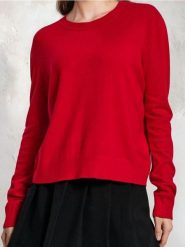 Sweter z okrągłym dekoltem - czerwony. Czerwone swetry nierozpinane damskie Sinsay, l, bez wzorów, bez kołnierzyka, bez ramiączek. Za 39.99 zł.