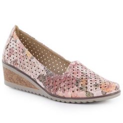 Półbuty damskie na koturnie ażurowe wielokolorowe Potocki SZ12306. Półbuty damskie POTOCKI, w ażurowe wzory, ze skóry ekologicznej, bez obcasa, na koturnie, bez zapięcia. Za 179.99 zł.