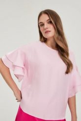 Koszula z falbanami na rękawach różowa. Czerwone koszule damskie MOODO, l, bez wzorów, z poliesteru, bez kołnierzyka, bez ramiączek. Za 119.99 zł.