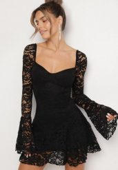 Czarna Koronkowa Gorsetowa Sukienka o Rozkloszowanym Kroju Learinor. Czarne sukienki damskie Born2be, na spotkanie biznesowe, m, bez wzorów, z koronki, bez kołnierzyka, bez ramiączek, mini, gorsetowe. Za 149.99 zł.