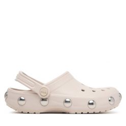 Klapki Crocs. Białe klapki damskie Crocs, bez wzorów, bez obcasa, bez zapięcia. Za 259.99 zł.
