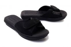 AZALEIA 18731 Lucia soft comfy TAM black AJ441, klapki damskie. Czarne klapki damskie Azaleia, na lato, bez wzorów, bez obcasa, bez zapięcia. Za 174.90 zł.
