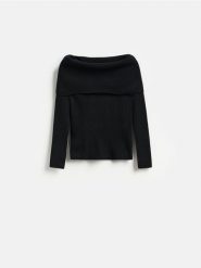 Sweter z wykładanym kołnierzem - czarny. Czarne swetry nierozpinane damskie Reserved, l, bez wzorów, z dzianiny, bez kołnierzyka, bez ramiączek. Za 109.99 zł.