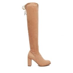 Kozaki DeeZee. Brązowe kozaki damskie DeeZee, bez wzorów, bez obcasa, na słupku, bez zapięcia. Za 239.99 zł.