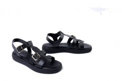WONDERS AB-1012 negro, sandały damskie. Czarne sandały damskie Wonders, bez wzorów, ze skóry, bez obcasa, na obcasie, bez zapięcia. Za 391.92 zł.