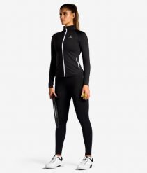 Koszulka/bluza z długim rękawem damska. Czarne bluzy damskie NORDICDOTS, l, bez wzorów, z bawełny, klasyczne, bez ramiączek, bez kaptura. Za 365.00 zł.