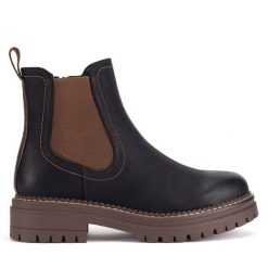 Botki Clara Barson. Czarne botki damskie Clara Barson, bez wzorów, bez obcasa, na płaskiej podeszwie, bez zapięcia. Za 159.99 zł.