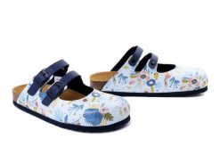 DR. BRINKMANN 600096-51 bleu, klapki damskie. Niebieskie klapki damskie Dr. Brinkmann, na lato, bez wzorów, bez obcasa, bez zapięcia. Za 174.17 zł.