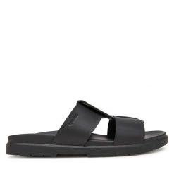 Klapki Calvin Klein. Czarne klapki męskie Calvin Klein, bez wzorów, bez zapięcia. Za 519.99 zł.