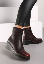 Bordowe Klasyczne Ocieplane Botki na Koturnie Verinnore. Czerwone botki damskie Born2be, bez wzorów, z jeansu, eleganckie, bez obcasa, na koturnie, bez zapięcia. Za 149.99 zł.