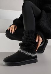 Czarne Wsuwane Śniegowce z Imitacji Zamszu Zdobione Haftem i Futerkiem Zetesse. Czarne śniegowce damskie Born2be, z jeansu, bez zapięcia. Za 99.99 zł.