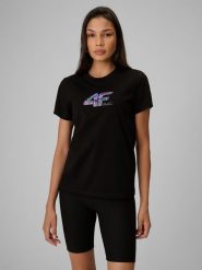 4F T-shirt regular z nadrukiem damski - czarny L. Czarne t-shirty damskie 4F, l, bez wzorów, z bawełny, wakacyjne, bez kołnierzyka, bez ramiączek. Za 59.99 zł.