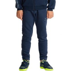 Spodnie dresowe juniorskie Erima Essential Team Sweatpants. Niebieskie spodnie dresowe damskie Erima, bez wzorów, z dresówki, sportowe. Za 179.99 zł.