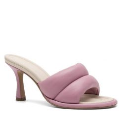 Klapki GINO ROSSI. Czerwone klapki damskie Gino Rossi, bez wzorów, bez obcasa, bez zapięcia. Za 379.99 zł.