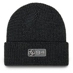 Czapka DC Shoes. Czarne czapki męskie DC Shoes, na zimę, bez wzorów. Za 129.99 zł.