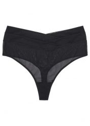 Stringi z wysokim stanem. Czarne majtki damskie bonprix. Za 52.99 zł.