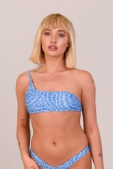 Moroccan Dream Bikini Top z odkrytymi ramionami. Niebieskie stroje kąpielowe damskie OOSC, m, bez wzorów, z materiału. Za 122.99 zł.