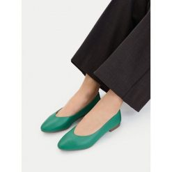 Baleriny Lasocki. Zielone balerinki damskie Lasocki, bez wzorów, bez obcasa, bez zapięcia. Za 149.99 zł.
