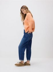 Kardigan z haftem - pomarańczowy. Brązowe kardigany damskie Reserved, l, bez wzorów, z dzianiny, bez kołnierzyka. Za 139.99 zł.