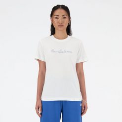 Koszulka damska New Balance WT41909WT – biała. Białe bluzki damskie New Balance, m, bez wzorów, z materiału, eleganckie, bez kołnierzyka, bez ramiączek. Za 49.99 zł.