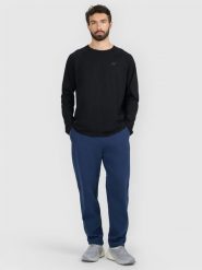 4F Spodnie dresowe męskie - granatowe L. Niebieskie spodnie sportowe męskie 4F, l, bez wzorów, z dresówki. W wyprzedaży za 159.99 zł.