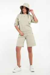 Szorty damskie dresowe bermudy ARMANI EXCHANG. Szorty damskie Armani Exchange, bez wzorów, z dresówki. Za 449.00 zł.