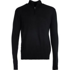 Czarny Sweter Holborn. Czarne swetry męskie Born2be, na jesień, l, bez wzorów, bez kołnierzyka, bez ramiączek. Za 59.99 zł.