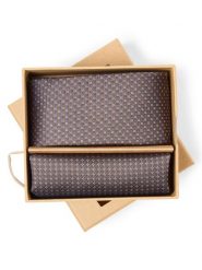 Finshley & Harding London krawat i poszetka z jedwabiu Mężczyźni Jedwab brązowy, ONE SIZE. Brązowe krawaty i muchy Finshley & Harding London, bez wzorów, z jedwabiu, eleganckie. Za 199.95 zł.