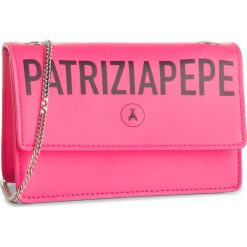 Saszetka nerka PATRIZIA PEPE - 2V8967/A5K9-M358 Fluo Pink. Czerwone torebki do ręki damskie Patrizia Pepe, bez wzorów, ze skóry ekologicznej, bez dodatków. Za 989.00 zł.