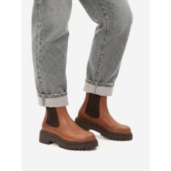 Sztyblety G-Star. Brązowe botki damskie G-Star, bez wzorów, retro, bez obcasa, na płaskiej podeszwie, bez zapięcia. Za 479.99 zł.
