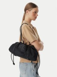 Calvin Klein Torebka LV04F3703G Czarny. Czarne shopperki damskie Calvin Klein, bez wzorów, z materiału, bez dodatków. Za 409.99 zł.