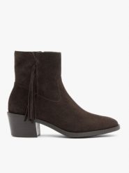 Ciemnobrązowe skórzane botki. Brązowe botki damskie Ryłko, bez wzorów, ze skóry, eleganckie, bez obcasa, na obcasie, bez zapięcia. Za 479.99 zł.