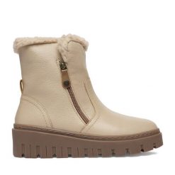 Botki Go Soft. Brązowe botki damskie GO SOFT, bez wzorów, bez obcasa, na koturnie, bez zapięcia. Za 259.99 zł.