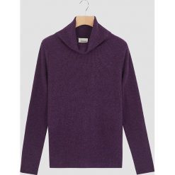 Sweter w kolorze ciemnofioletowym. Fioletowe swetry nierozpinane damskie Rodier, bez wzorów, prążkowane, bez kołnierzyka, bez ramiączek. W wyprzedaży za 152.95 zł.