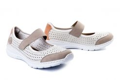 RIEKER L32B5-81 white combination, półbuty letnie damskie. Brązowe półbuty damskie Rieker, na lato, bez wzorów, bez obcasa, bez zapięcia. Za 209.93 zł.