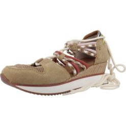 Sandały GIOSEPPO 78617G Brązowy. Brązowe sandały damskie Gioseppo, bez wzorów, ze skóry, bez obcasa, bez zapięcia. Za 299.99 zł.