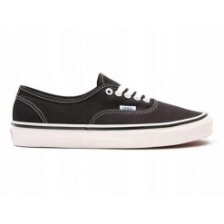 Buty na co dzień unisex VANS niskie trampki. Czarne trampki i tenisówki damskie Vans, bez wzorów, bez zapięcia. Za 295.00 zł.