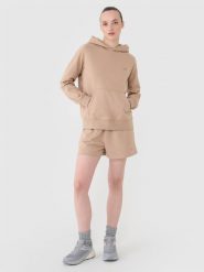 4F Spodenki dresowe damskie - beżowe XL. Brązowe szorty damskie 4F, bez wzorów, z bawełny, sportowe. W wyprzedaży za 39.99 zł.