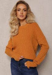 Brązowy Sweter z Tłoczeniami o Klasycznym Fasonie Sigune. Brązowe swetry nierozpinane damskie Renee, na jesień, bez wzorów, casualowe, bez kołnierzyka, bez ramiączek. Za 84.99 zł.