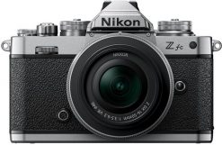 Nikon Z fc + NIKKOR Z DX 16-50 f/3.5-6.3 VR Srebrny. Aparaty bezlusterkowce NIKON. Za 3,965.00 zł.