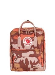 Plecak miejski Fjallraven Kanken Graphics - chalkrose/hidden animals. Czerwone plecaki męskie Fjällräven, bez wzorów, z bawełny. Za 461.99 zł.